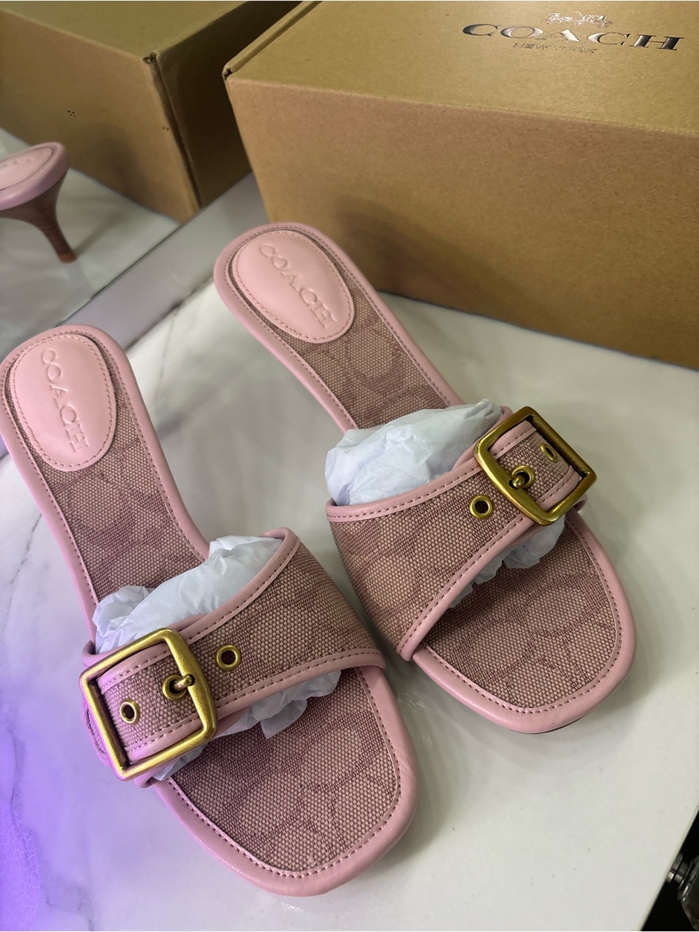 COACH Pink Margot Sandal Kiteen Heel Size 39 - Picture 3 of 7